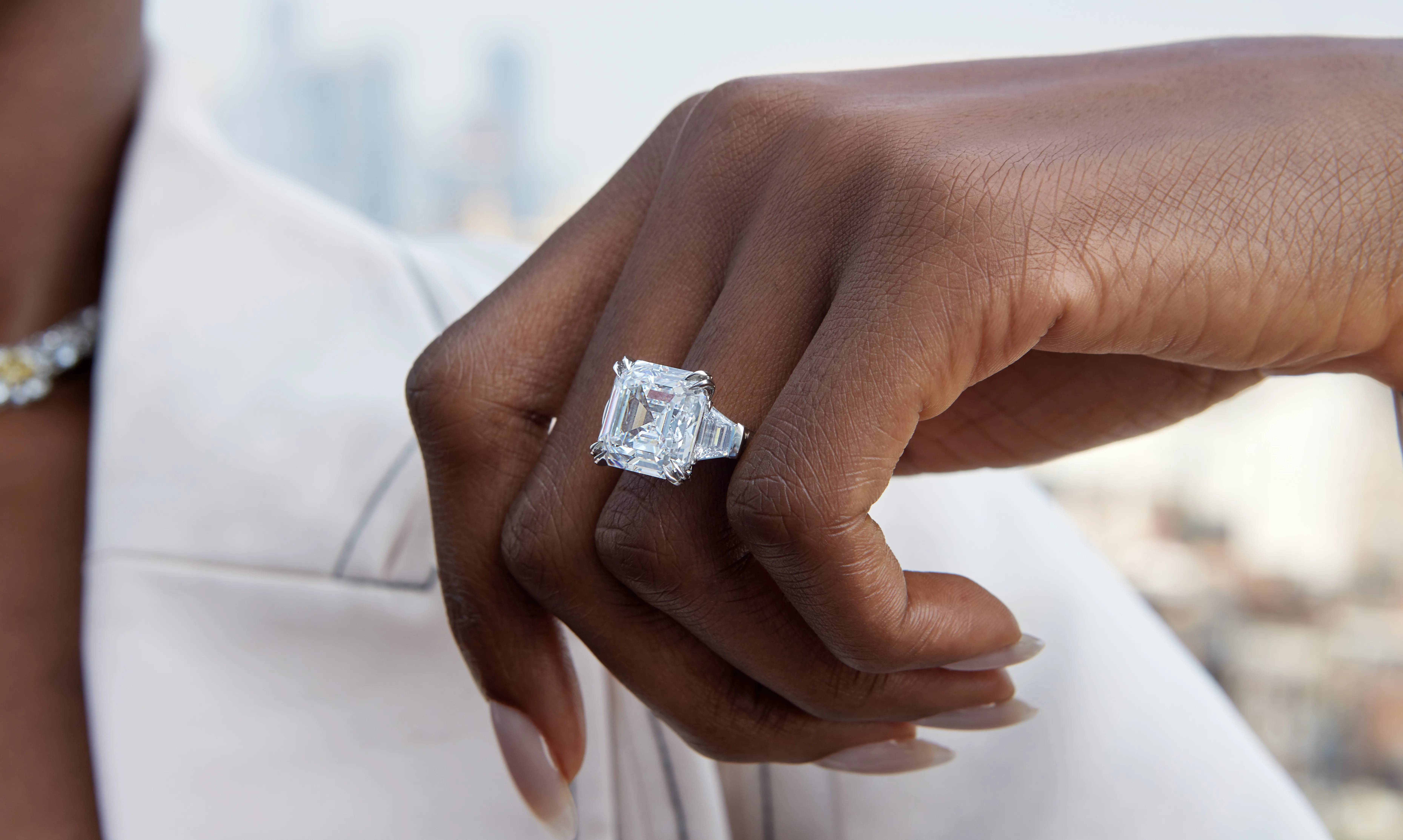 How to Sell a Diamond Ring - Everything You Should Know